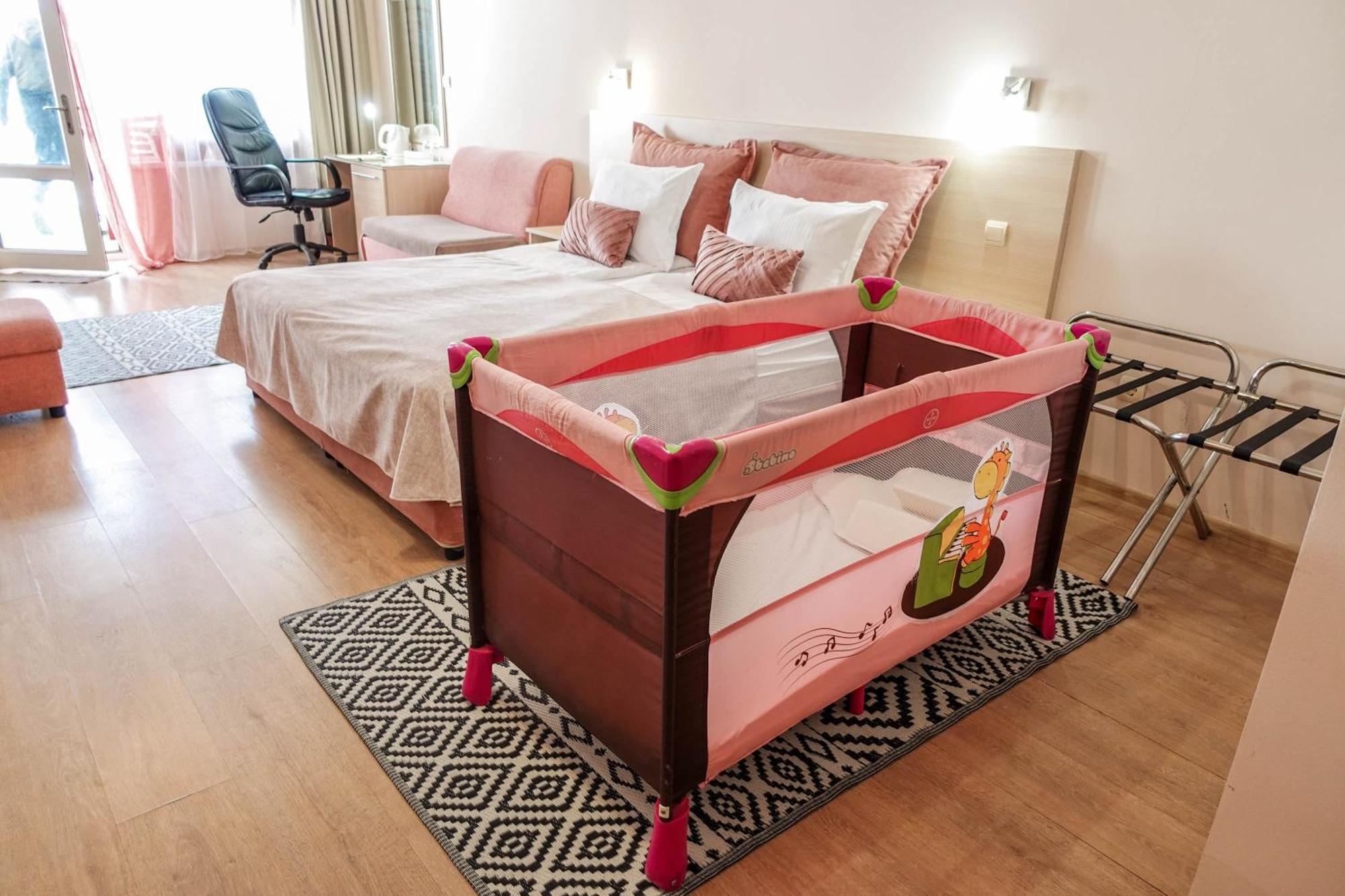 Hotel Acropolis Várna Kültér fotó