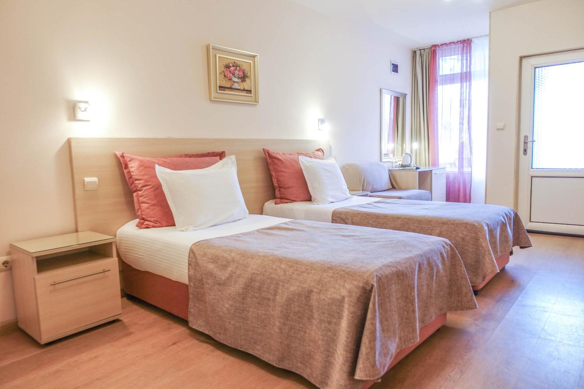 Hotel Acropolis Várna Kültér fotó