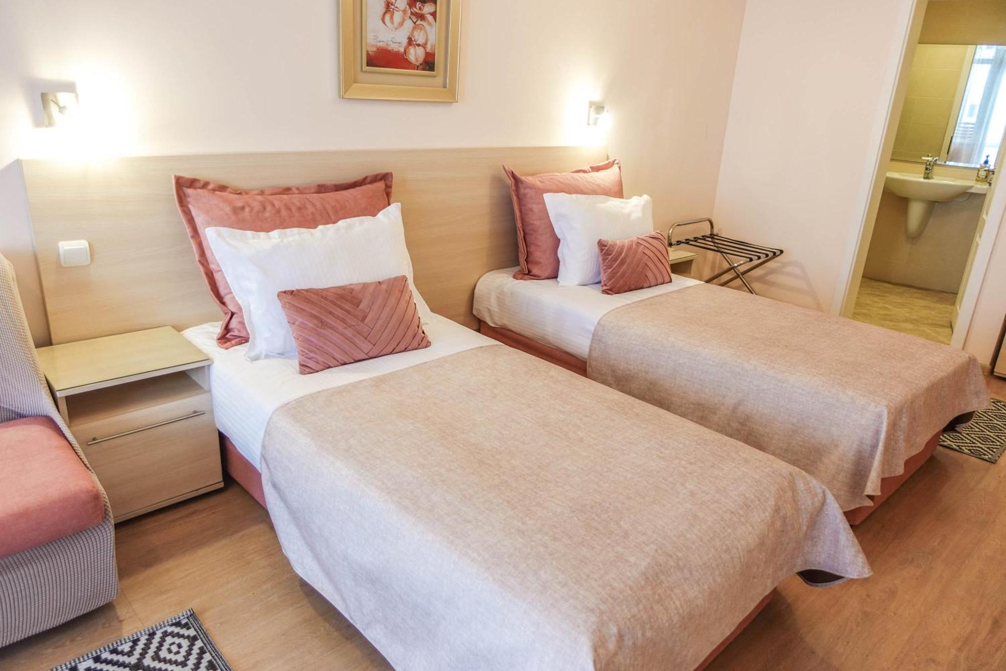 Hotel Acropolis Várna Kültér fotó