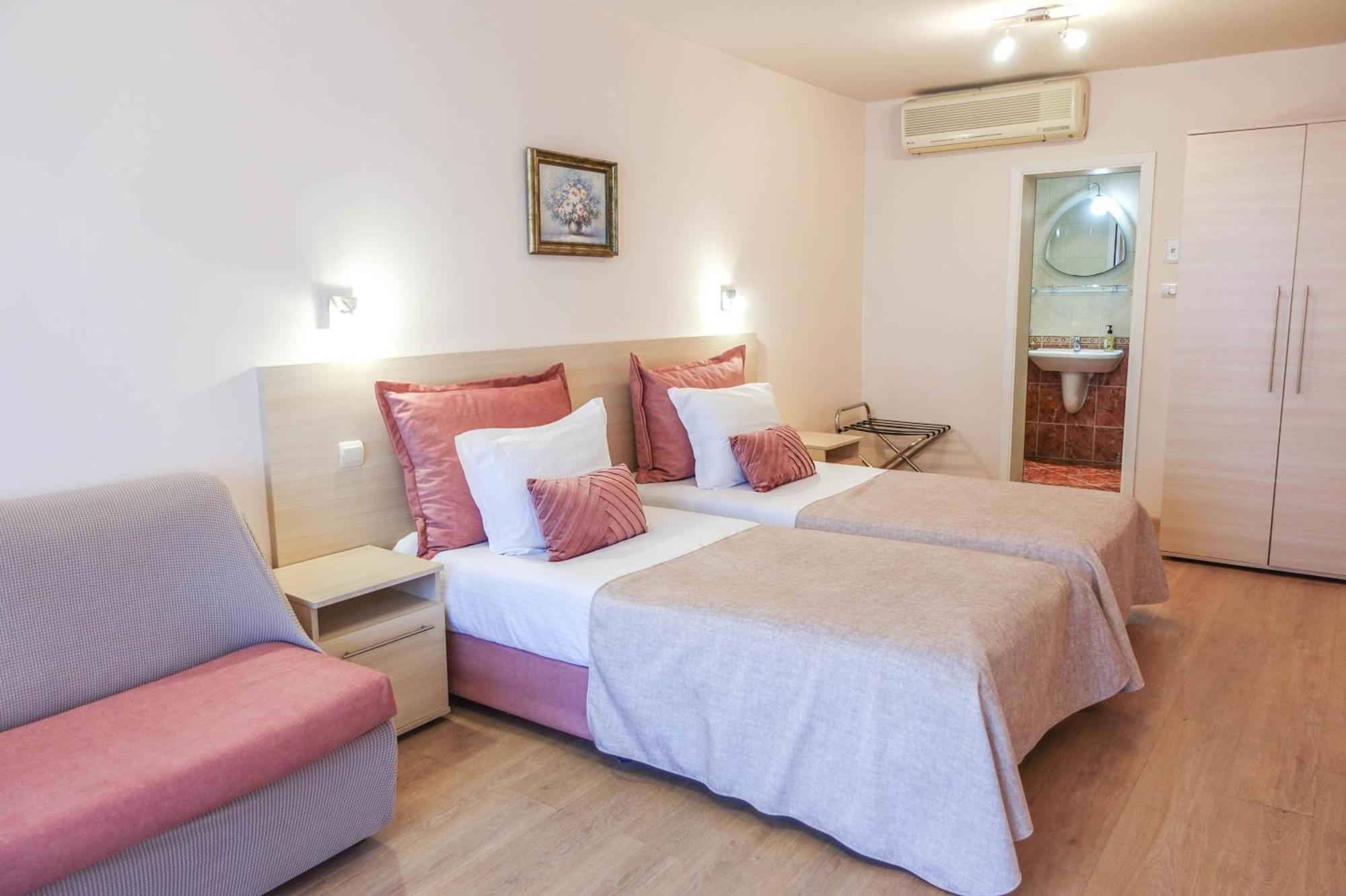 Hotel Acropolis Várna Kültér fotó